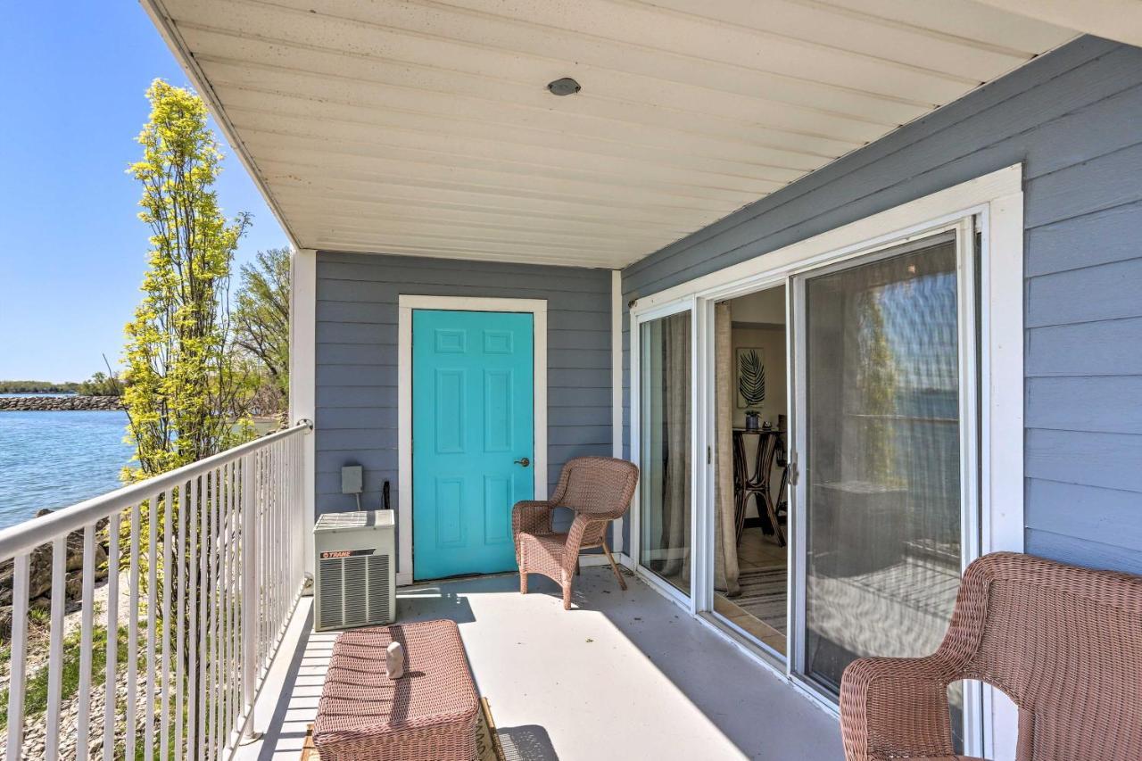 Waterfront Bass Island Retreat With Balcony And Tv Apartment Put-in-Bay Luaran gambar