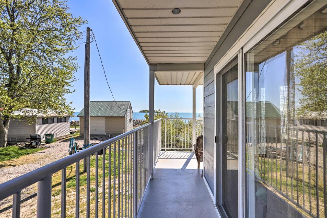Waterfront Bass Island Retreat With Balcony And Tv Apartment Put-in-Bay Luaran gambar