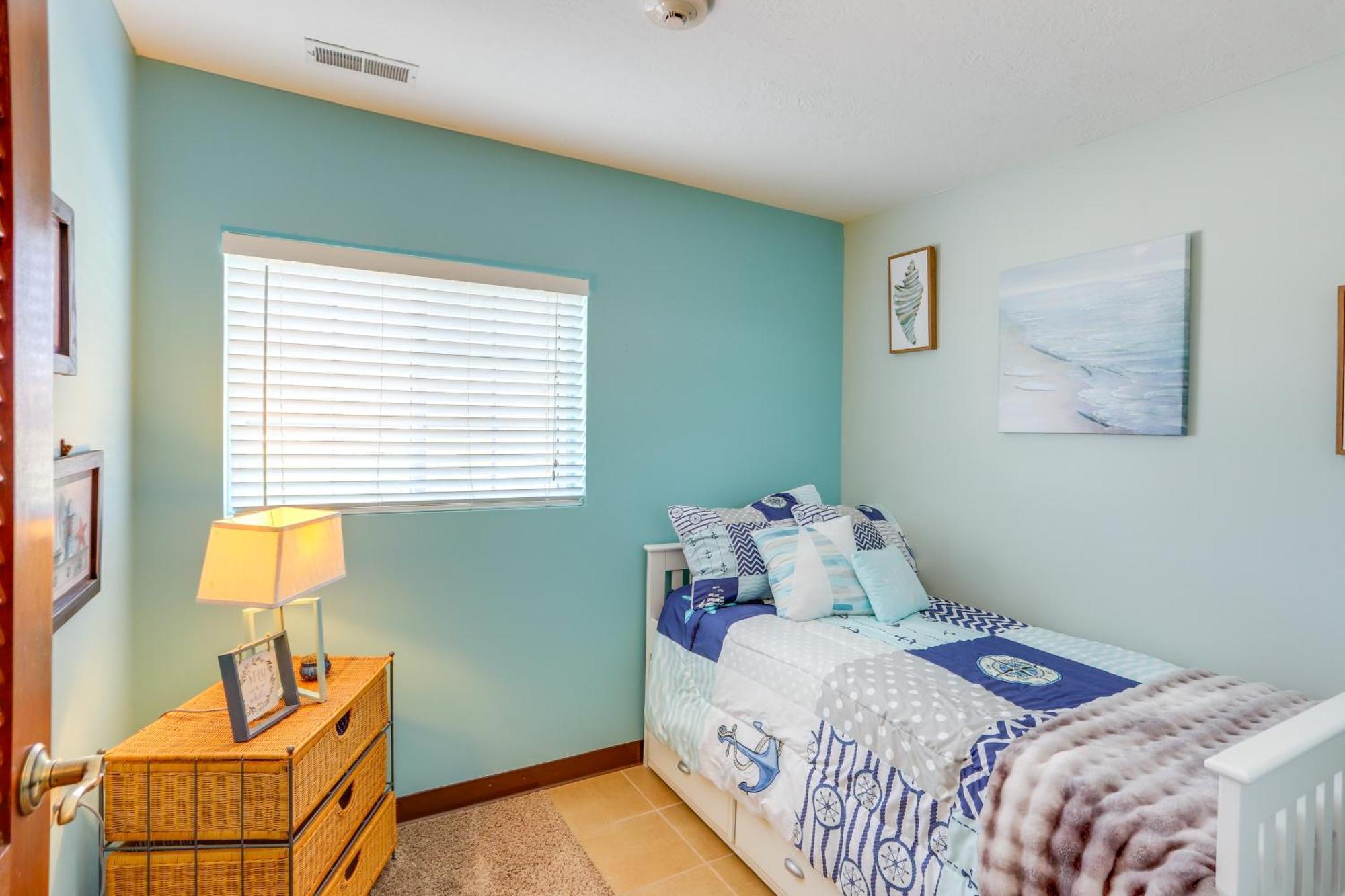 Waterfront Bass Island Retreat With Balcony And Tv Apartment Put-in-Bay Luaran gambar